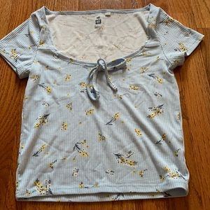 Women’s flower cropped shirt